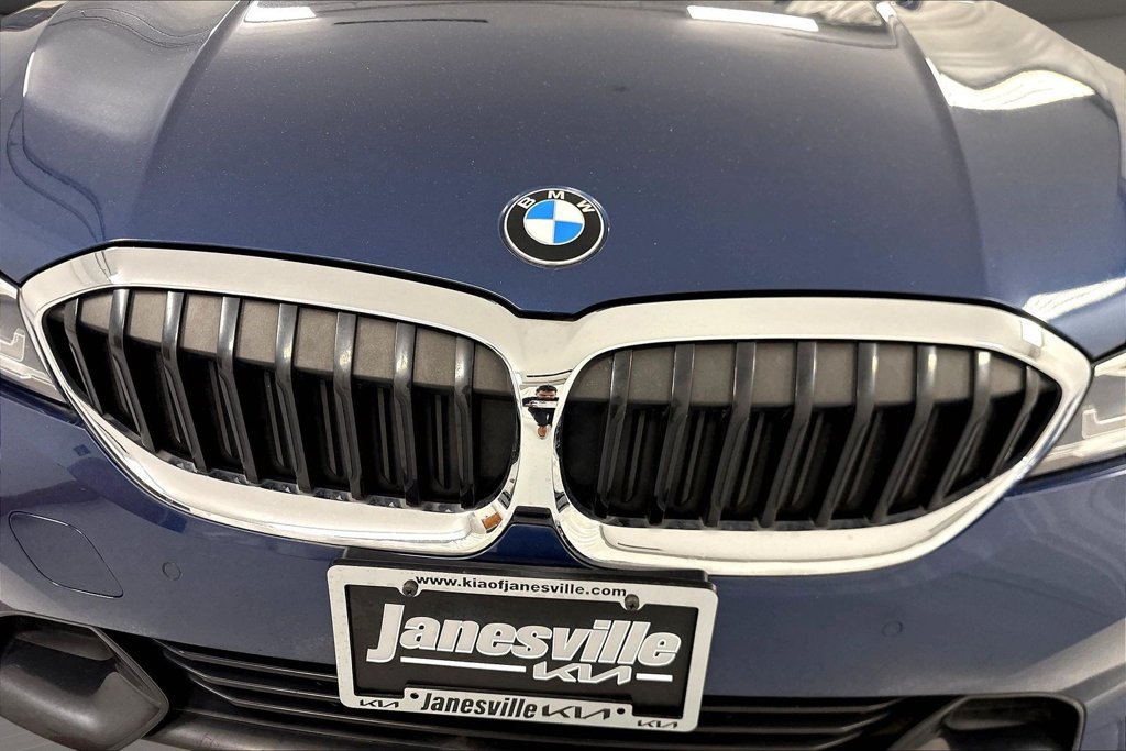 Used 2021 BMW 330i xDrive Sedan w/ Convenience Package AWD/4WD image 33