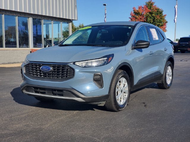 Used 2024 Ford Escape Active AWD/4WD image 2