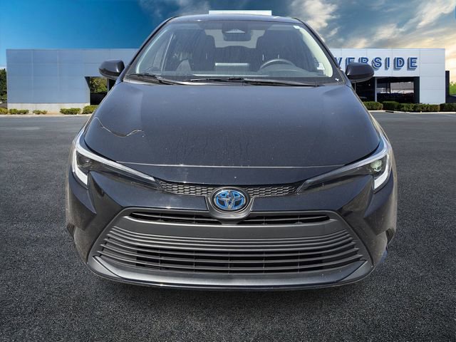 Used 2024 Toyota Corolla LE image 2
