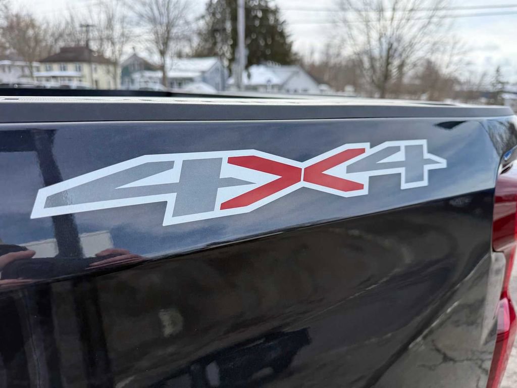 Used 2024 Chevrolet Silverado 1500 LT image 23