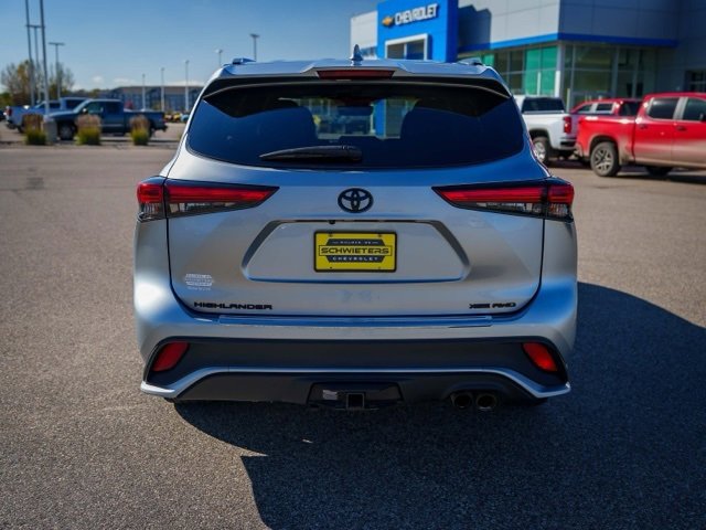 Used 2022 Toyota Highlander XSE image 5