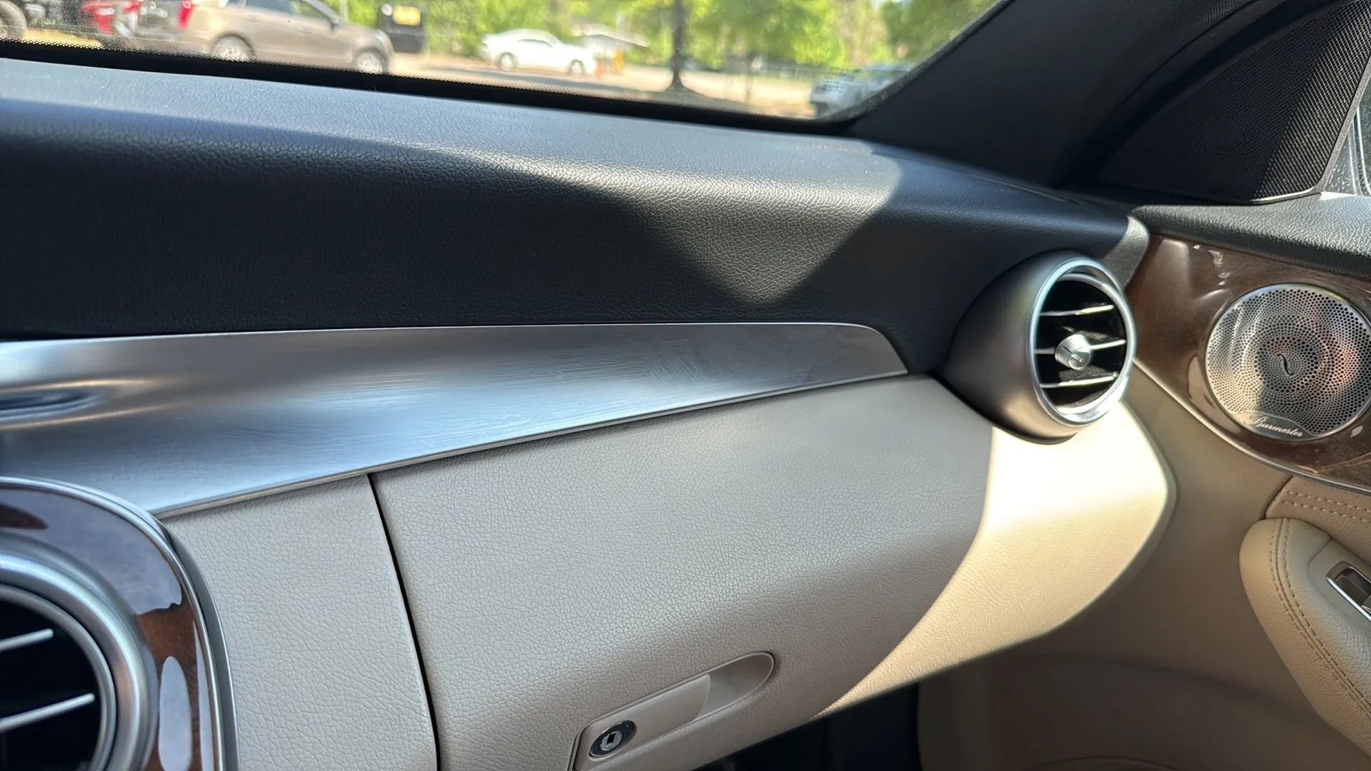 Used 2015 Mercedes-Benz C 300 4MATIC Sedan image 39