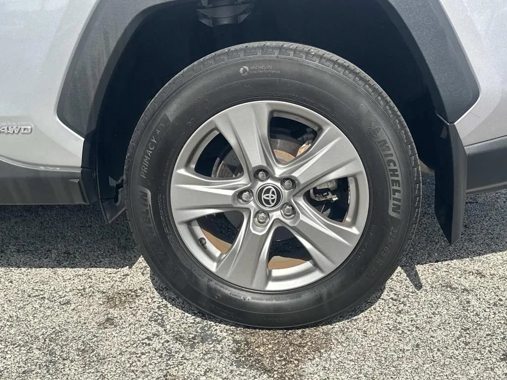 Used 2024 Toyota RAV4 XLE w/ Convenience Package AWD/4WD image 16