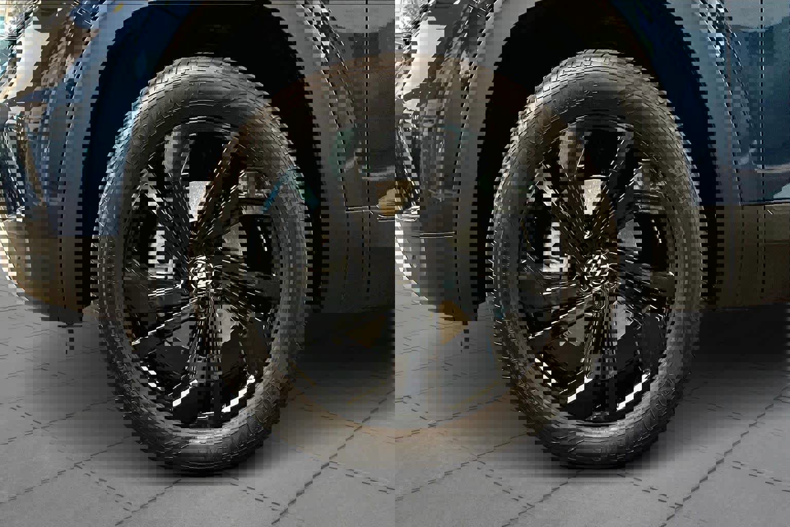 Used 2023 Volkswagen Atlas SE w/ Panoramic Sunroof Package image 10