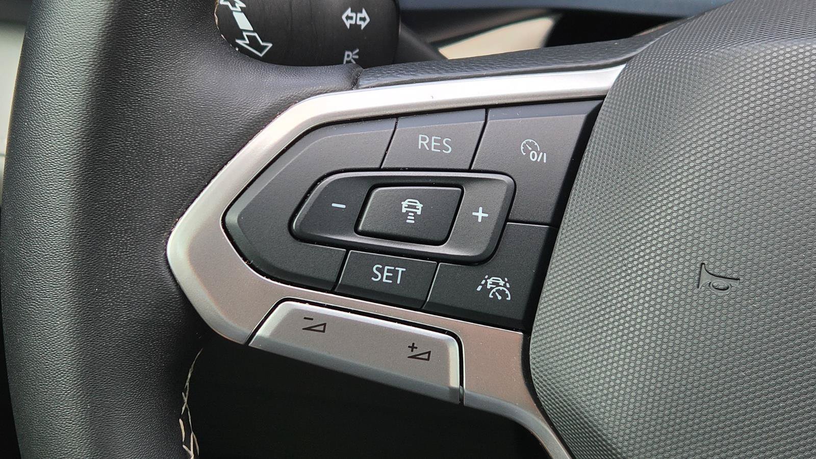Certified 2024 Volkswagen Taos SE AWD/4WD image 27