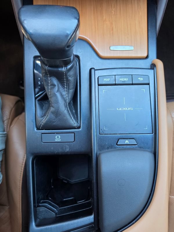 Used 2019 Lexus ES 350 w/ Accessory Package FWD image 30