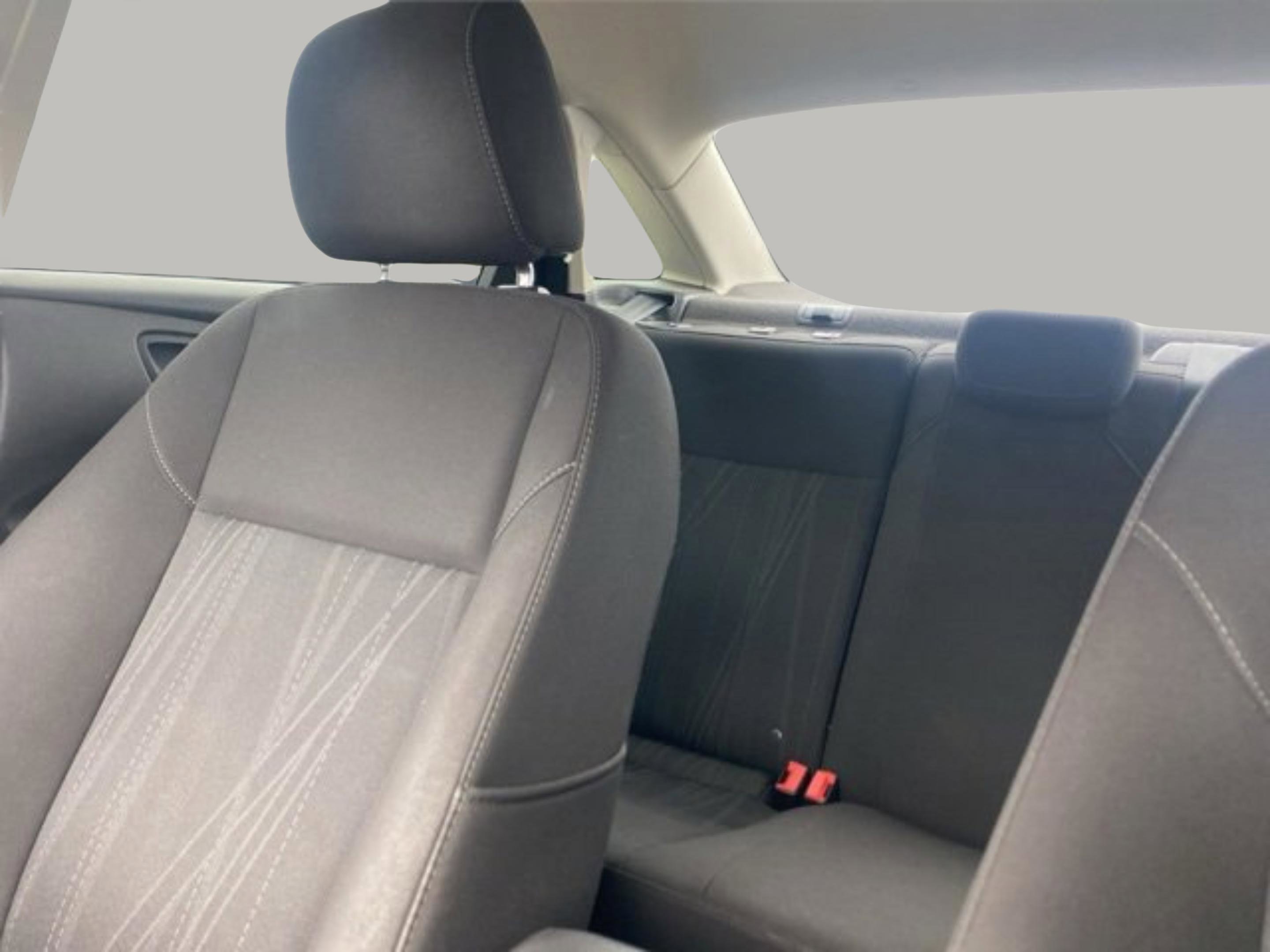 Used 2017 Ford Focus SE image 29