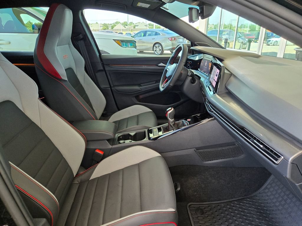 Used 2024 Volkswagen GTI SE FWD image 27