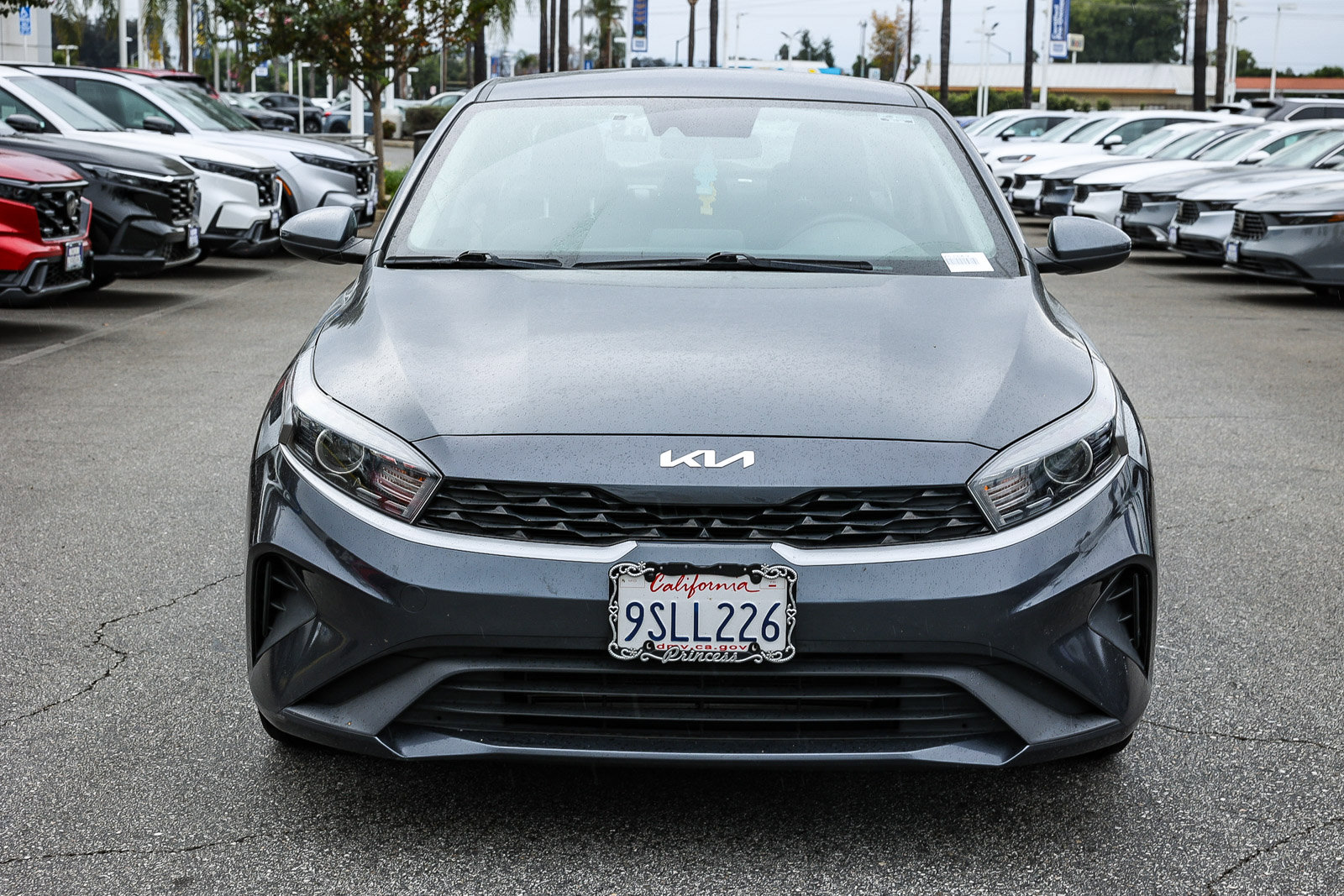 Used 2022 Kia Forte LXS image 2