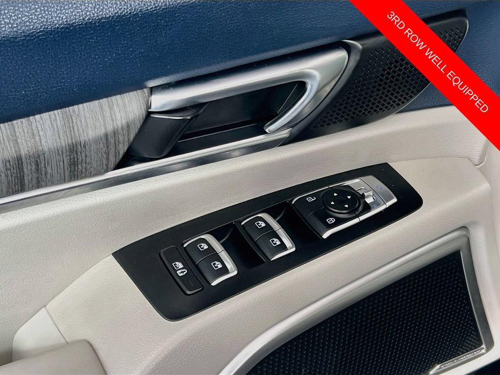 Certified 2023 Kia Telluride EX w/ EX Captain's Chair Package FWD image 19