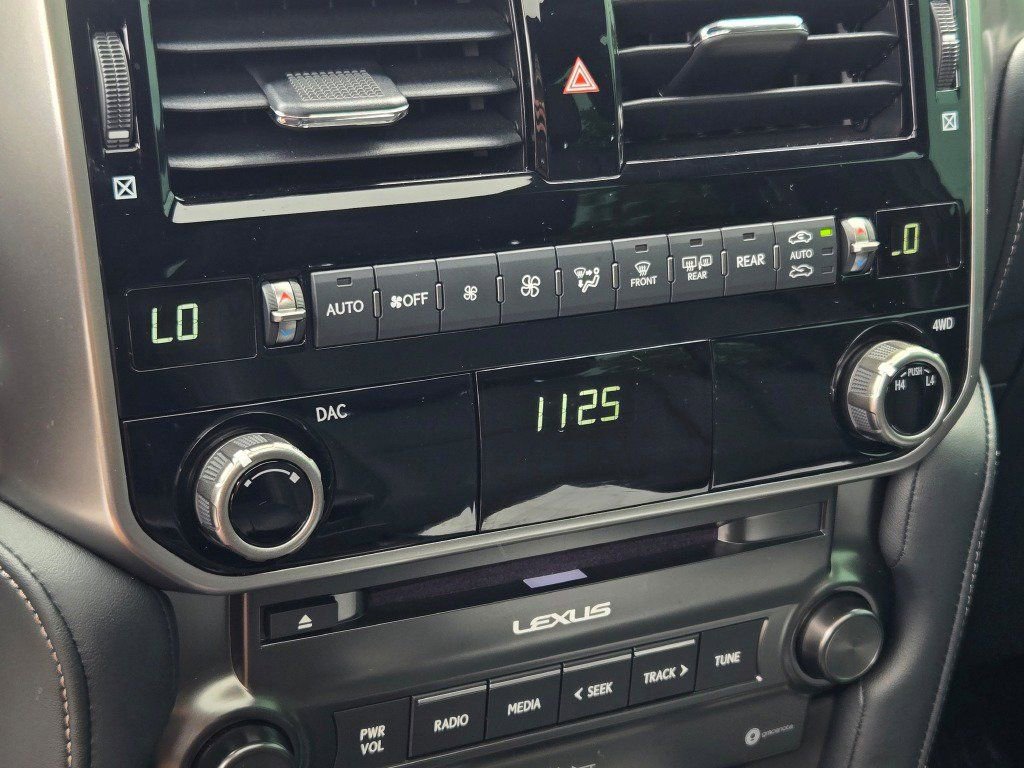 Used 2023 Lexus GX 460 Premium image 31