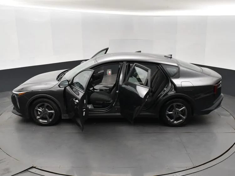 Used 2025 Kia K4 FWD image 7