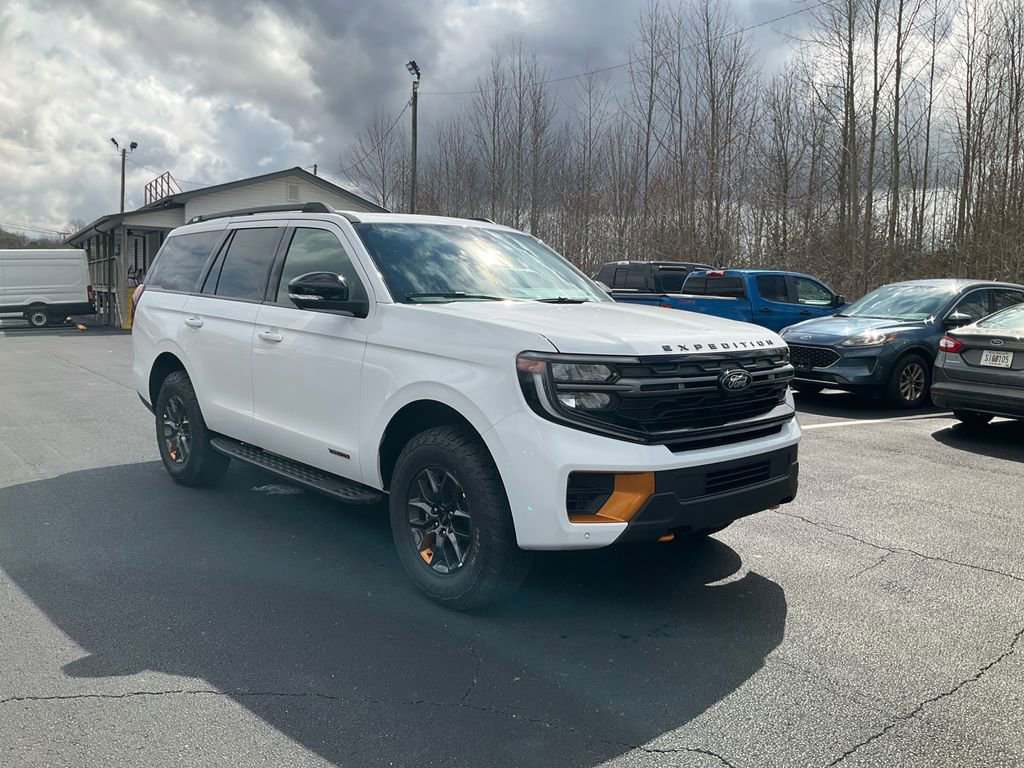 New 2026 Ford Expedition Tremor image 3