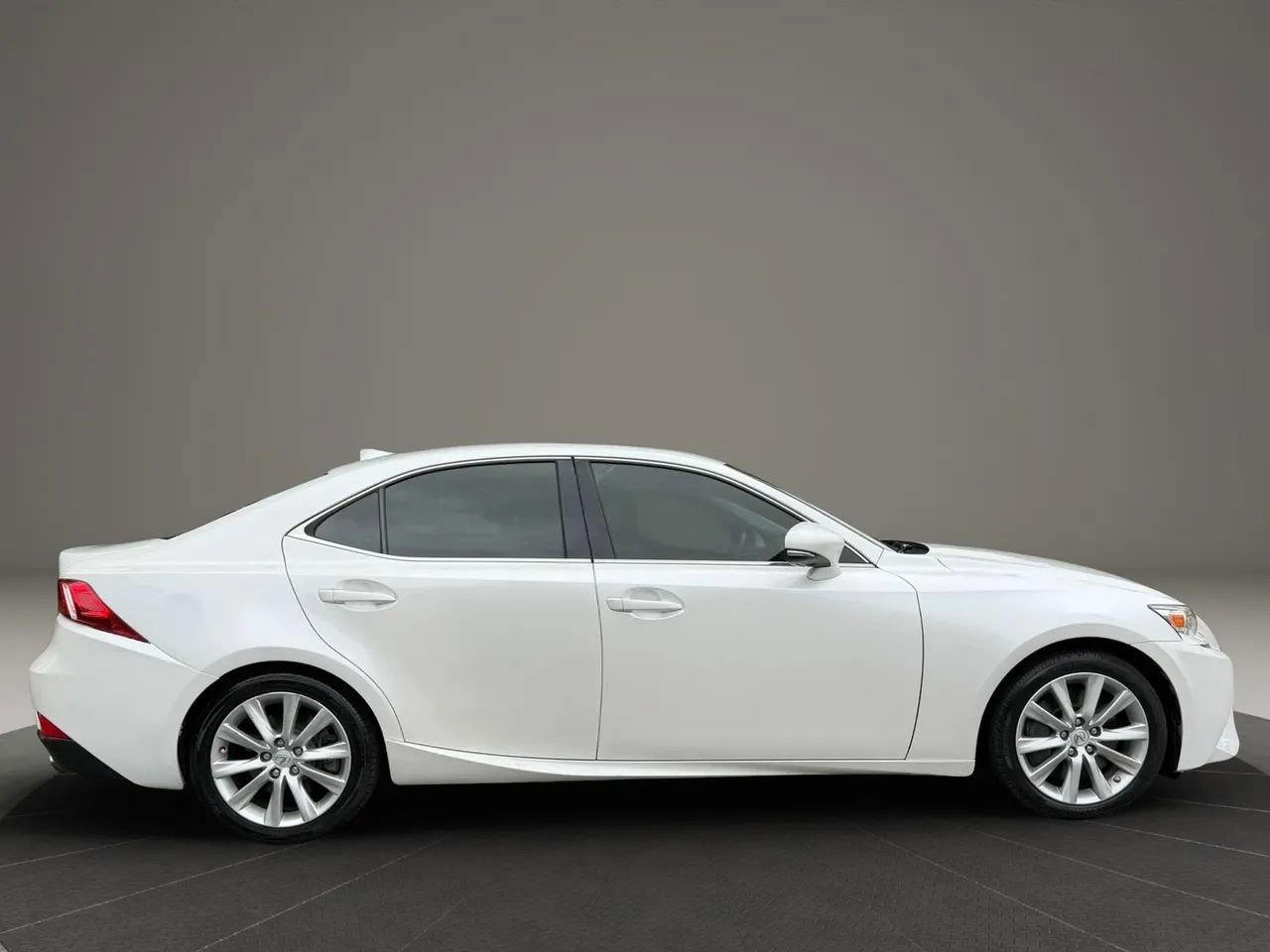 Used 2016 Lexus IS 300 AWD image 7