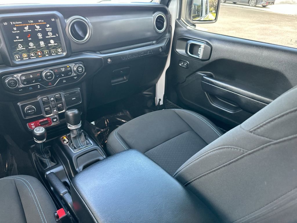 Used 2023 Jeep Wrangler Unlimited Rubicon 4xe w/ Cold Weather Group AWD/4WD image 22