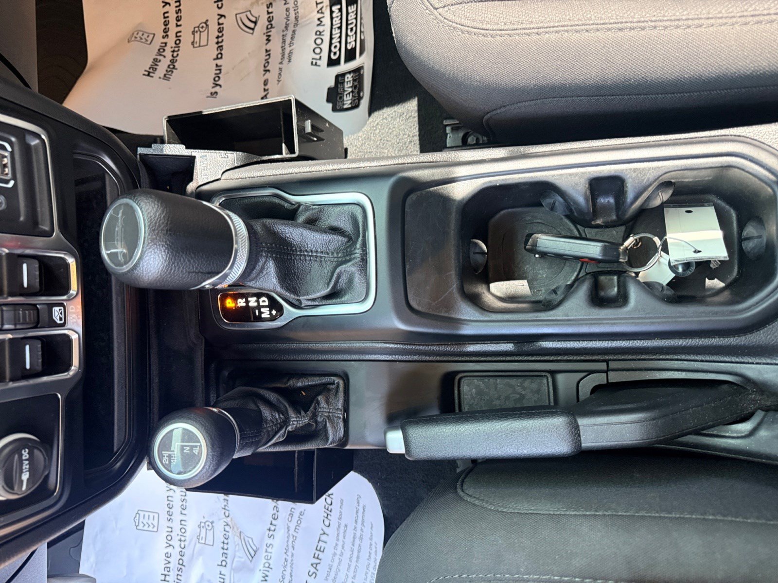 Used 2022 Jeep Gladiator Sport AWD/4WD image 15