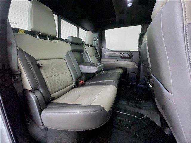 Used 2025 Chevrolet Silverado 1500 ZR2 w/ Technology Package AWD/4WD image 30
