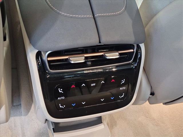 Certified 2023 Mercedes-Benz EQS 450+ 4MATIC SUV w/ Exclusive Trim Package image 17