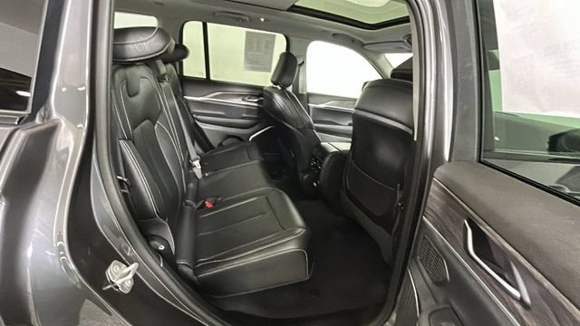 Used 2023 Jeep Grand Cherokee 4WD 4xe image 30