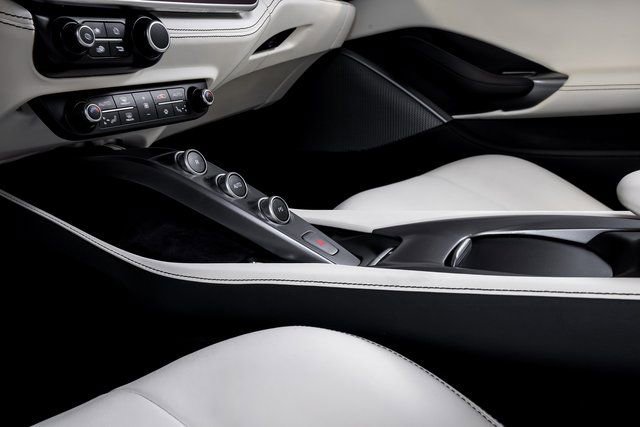 Certified 2019 Ferrari Portofino image 33