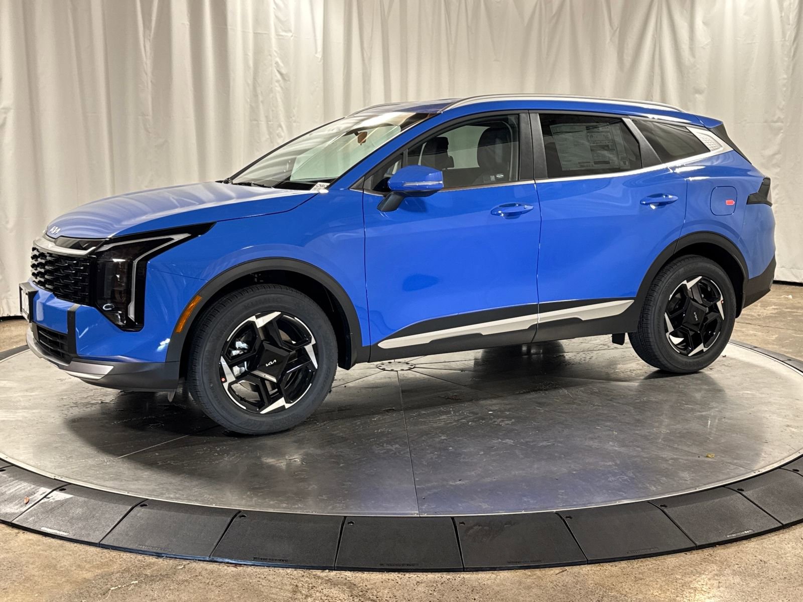 New 2026 Kia Sportage EX image 1