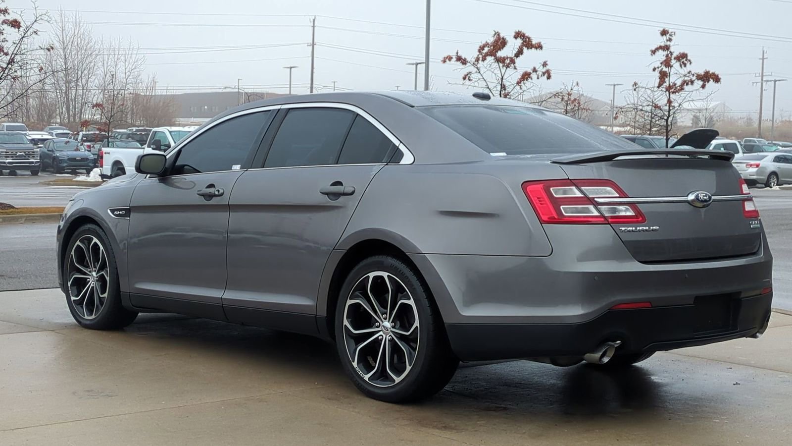 Used 2014 Ford Taurus SHO w/ Equipment Group 401A image 3