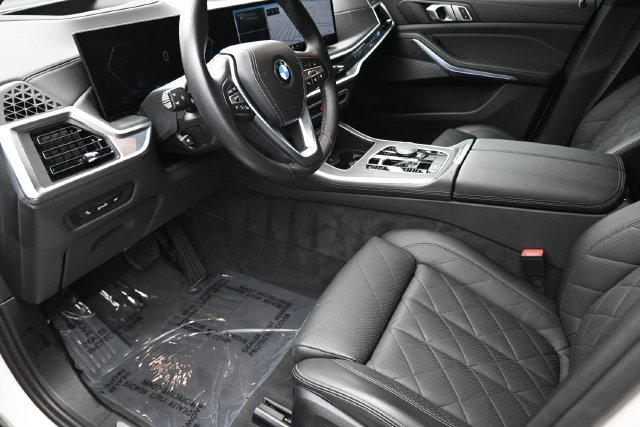 Certified 2024 BMW X5 xDrive40i w/ Premium Package AWD/4WD image 19