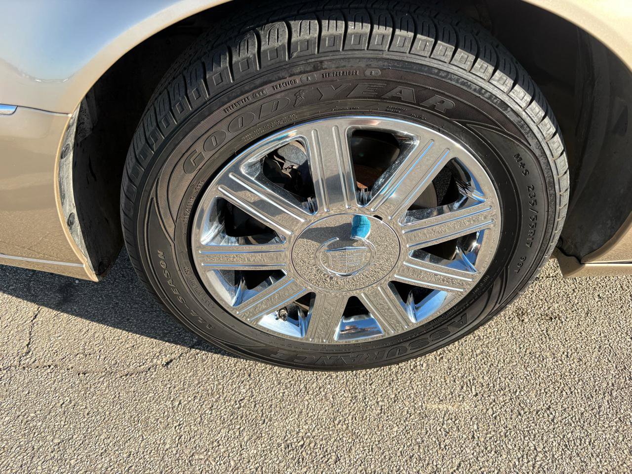 Used 2006 Cadillac DTS Performance image 6