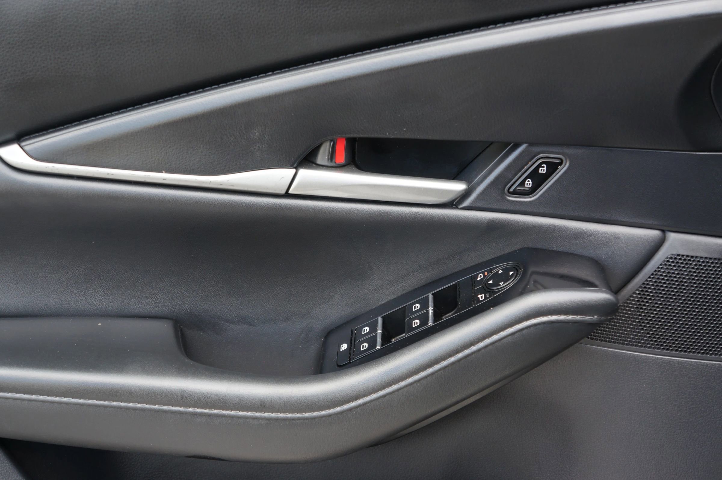 Used 2024 MAZDA CX-30 AWD 2.5 S w/ Select Sport Pkg image 24