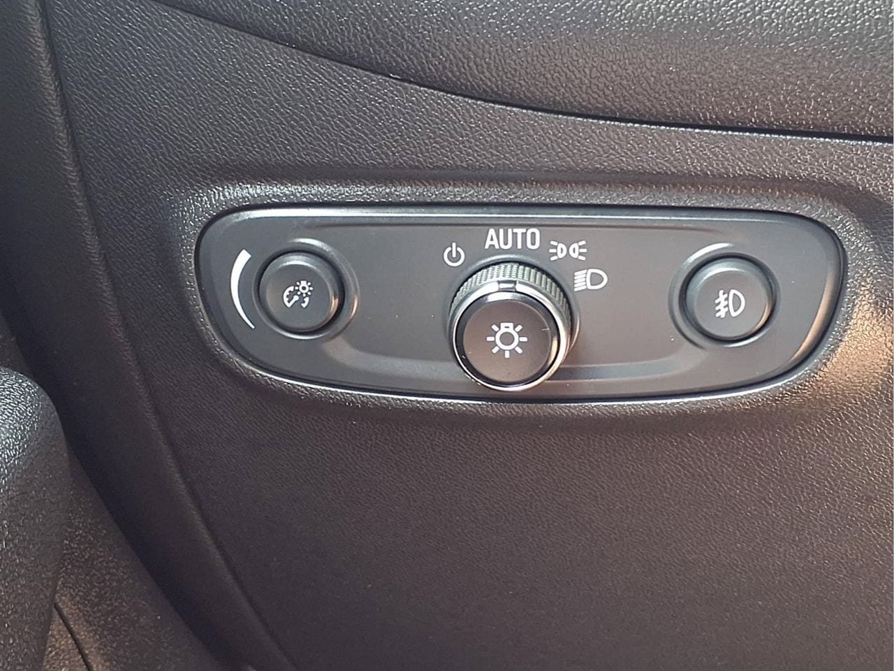 Used 2021 Chevrolet Equinox LT AWD/4WD image 25