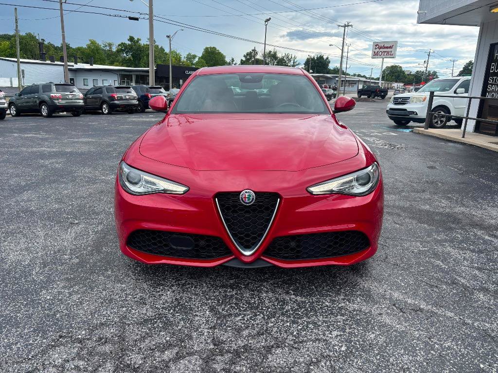 Used 2020 Alfa Romeo Giulia Ti Sport w/ Quick Order Package 22S Sport AWD/4WD image 2