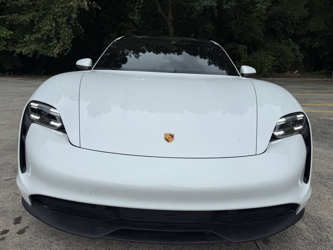 Used 2022 Porsche Taycan RWD image 18