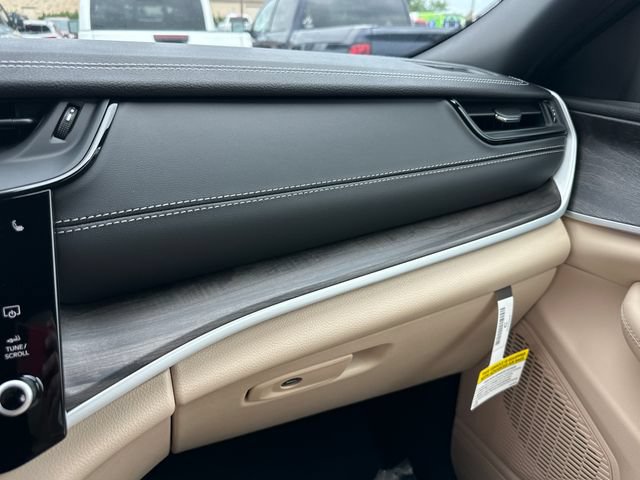 New 2026 Jeep Grand Cherokee L Limited AWD/4WD image 22