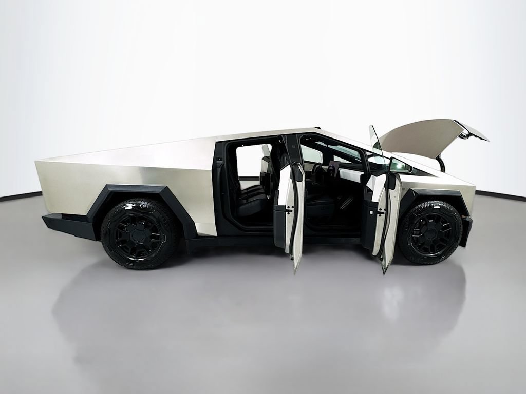 Used 2024 Tesla Cybertruck Cyberbeast AWD/4WD image 38
