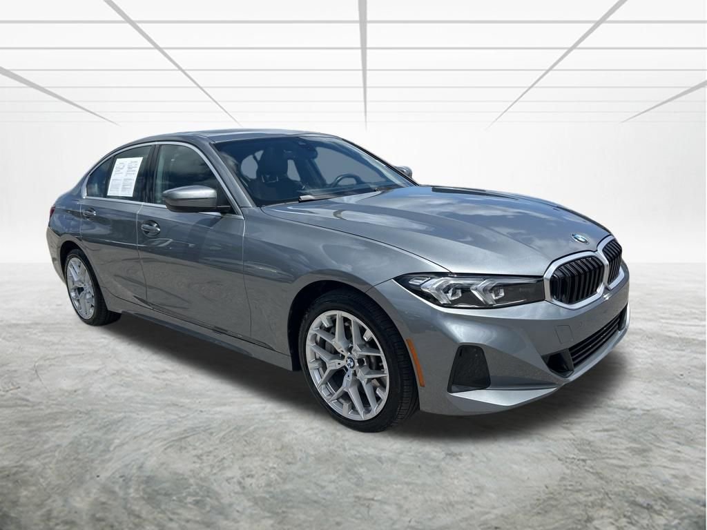 Used 2025 BMW 330i xDrive Sedan w/ Convenience Package image 2