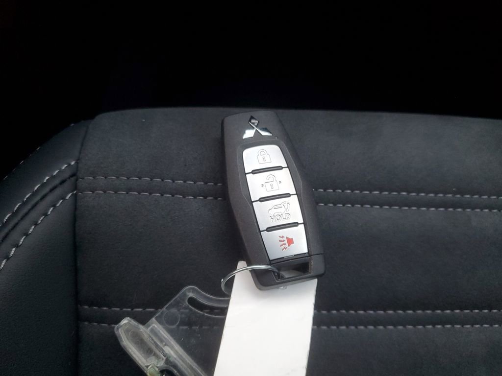 New 2026 Mitsubishi Outlander SE AWD/4WD image 32
