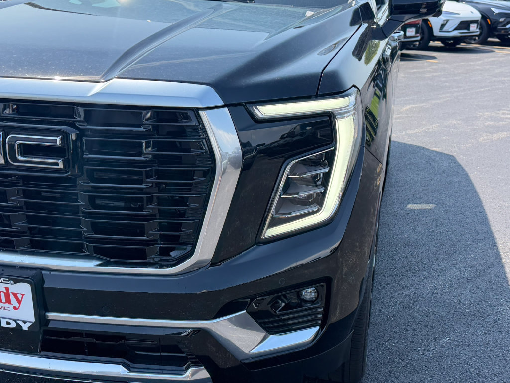 New 2026 GMC Yukon Denali w/ Denali Reserve Package AWD/4WD image 7