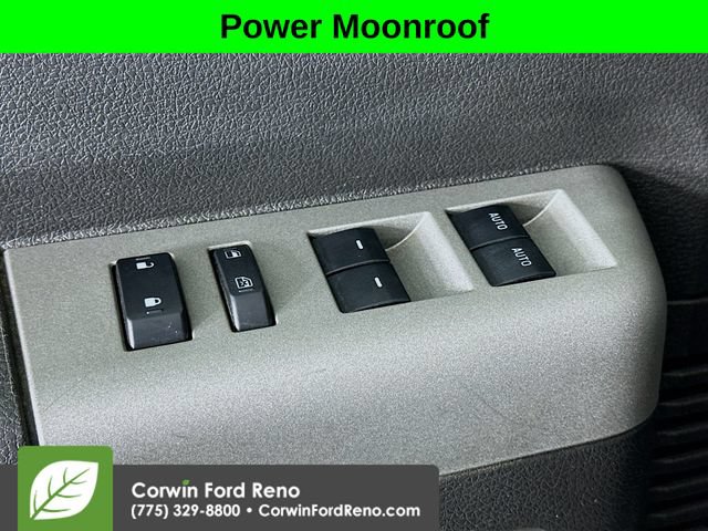 Used 2014 Ford F350 Lariat w/ Lariat Ultimate Package AWD/4WD image 17