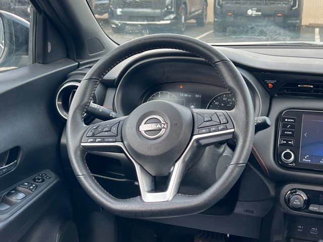 Used 2022 Nissan Kicks SR image 12
