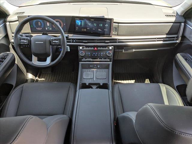 Used 2026 Hyundai Santa Fe SEL FWD image 16