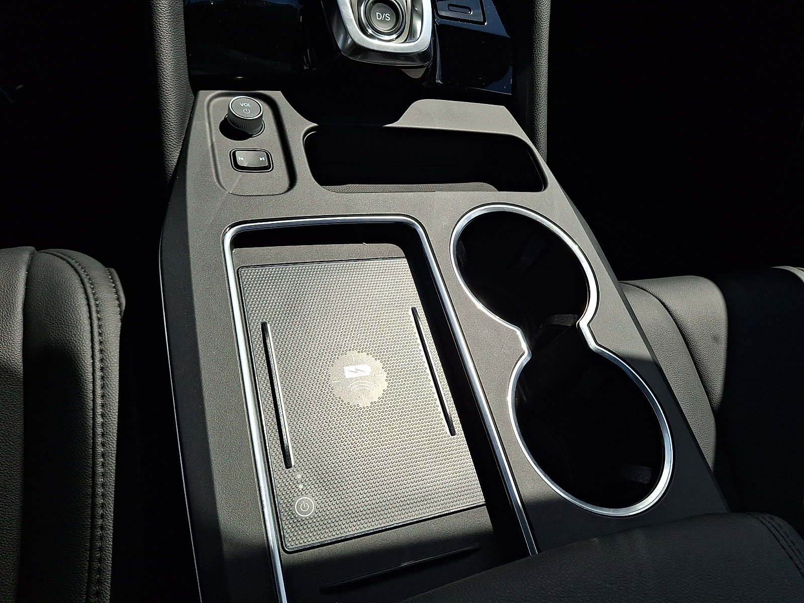 Certified 2026 Acura MDX SH-AWD image 25