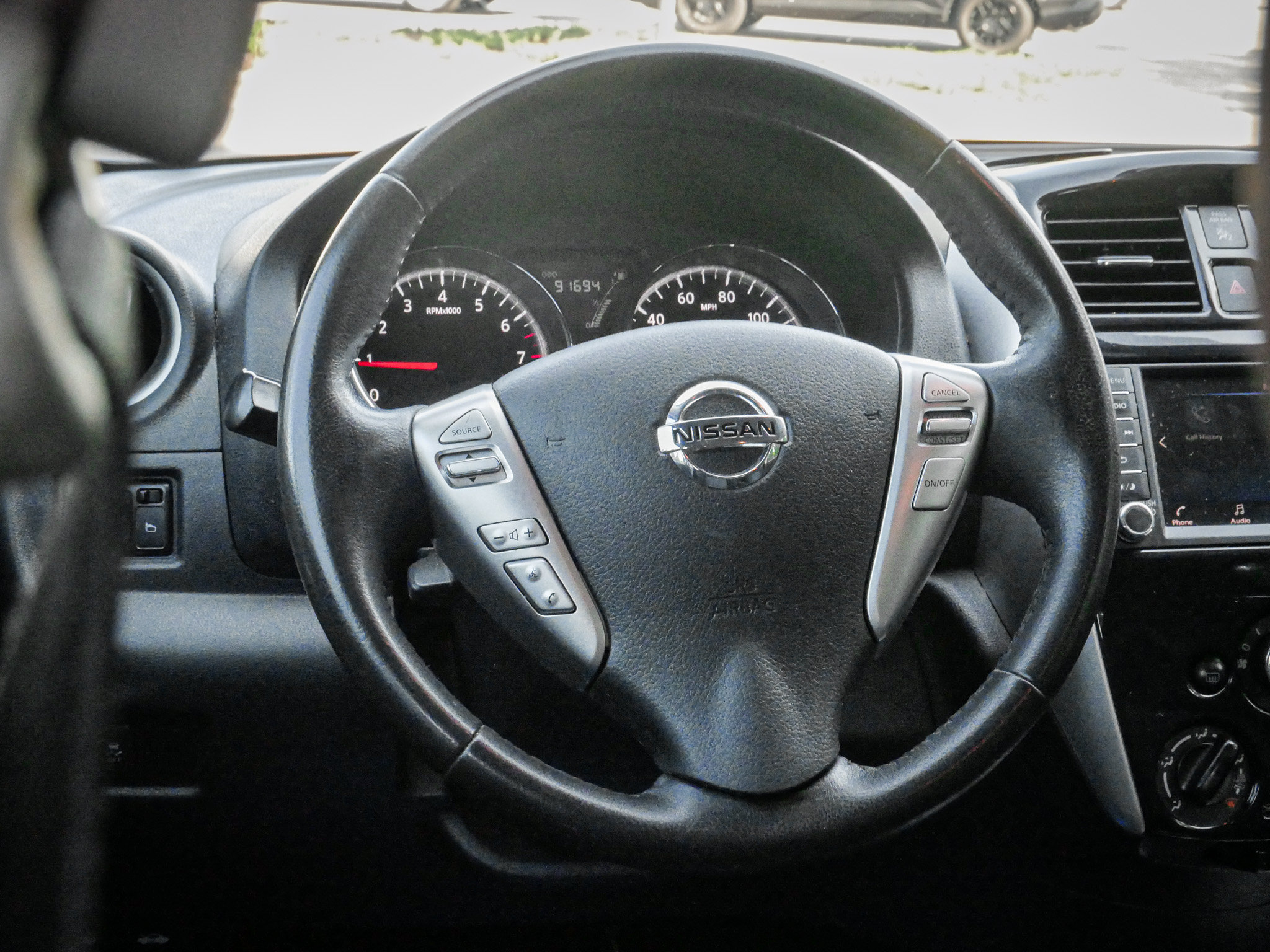 Used 2019 Nissan Versa SV w/ SV Special Edition Package FWD image 6