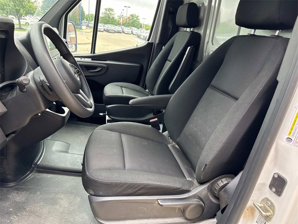 Used 2022 Mercedes-Benz Sprinter 3500 image 21
