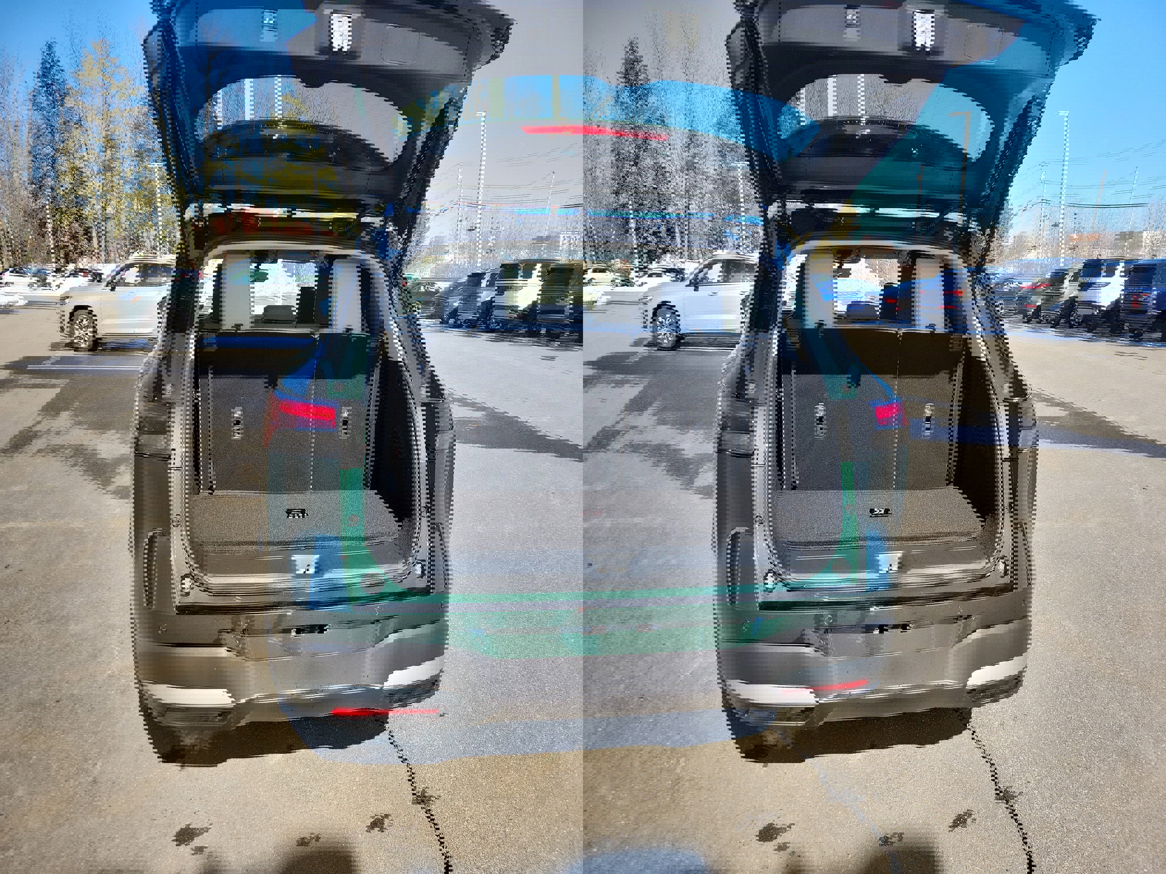 New 2026 INFINITI QX60 Luxe w/ Cargo Package image 16