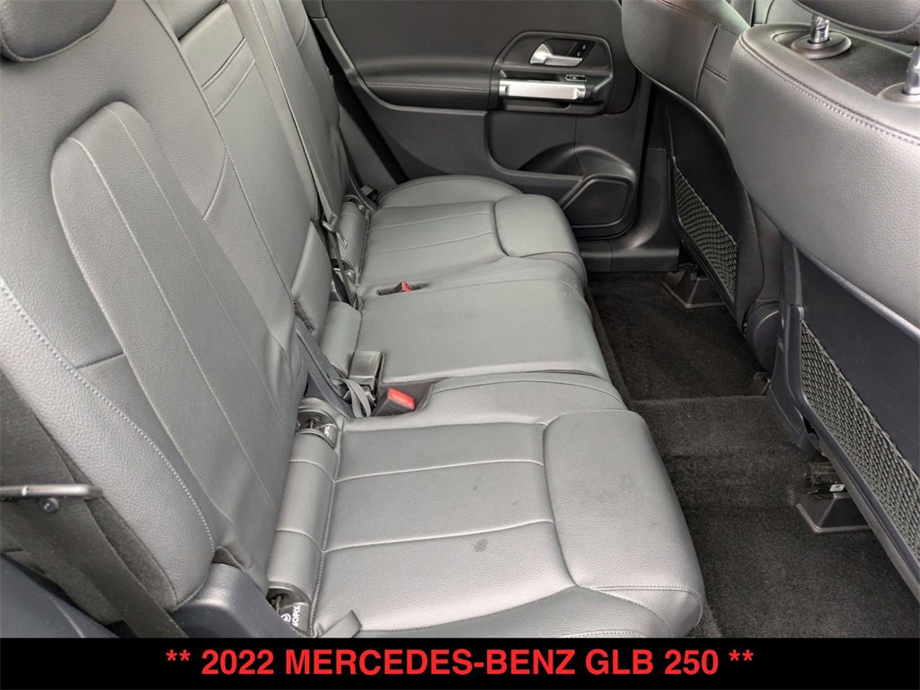 Used 2022 Mercedes-Benz GLB 250 4MATIC image 28