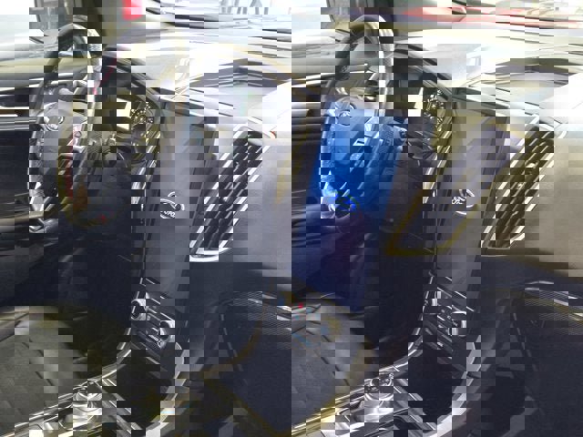 Used 2022 Ford Edge ST-Line w/ Class II Trailer Tow Package image 6