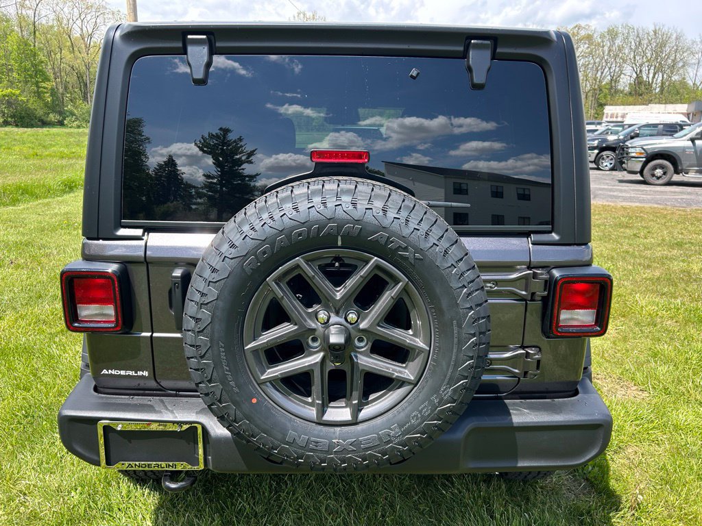 New 2026 Jeep Wrangler Unlimited Sport w/ Convenience Group AWD/4WD image 4