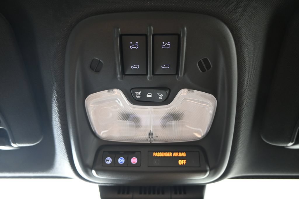 Used 2024 GMC Canyon Denali AWD/4WD image 34