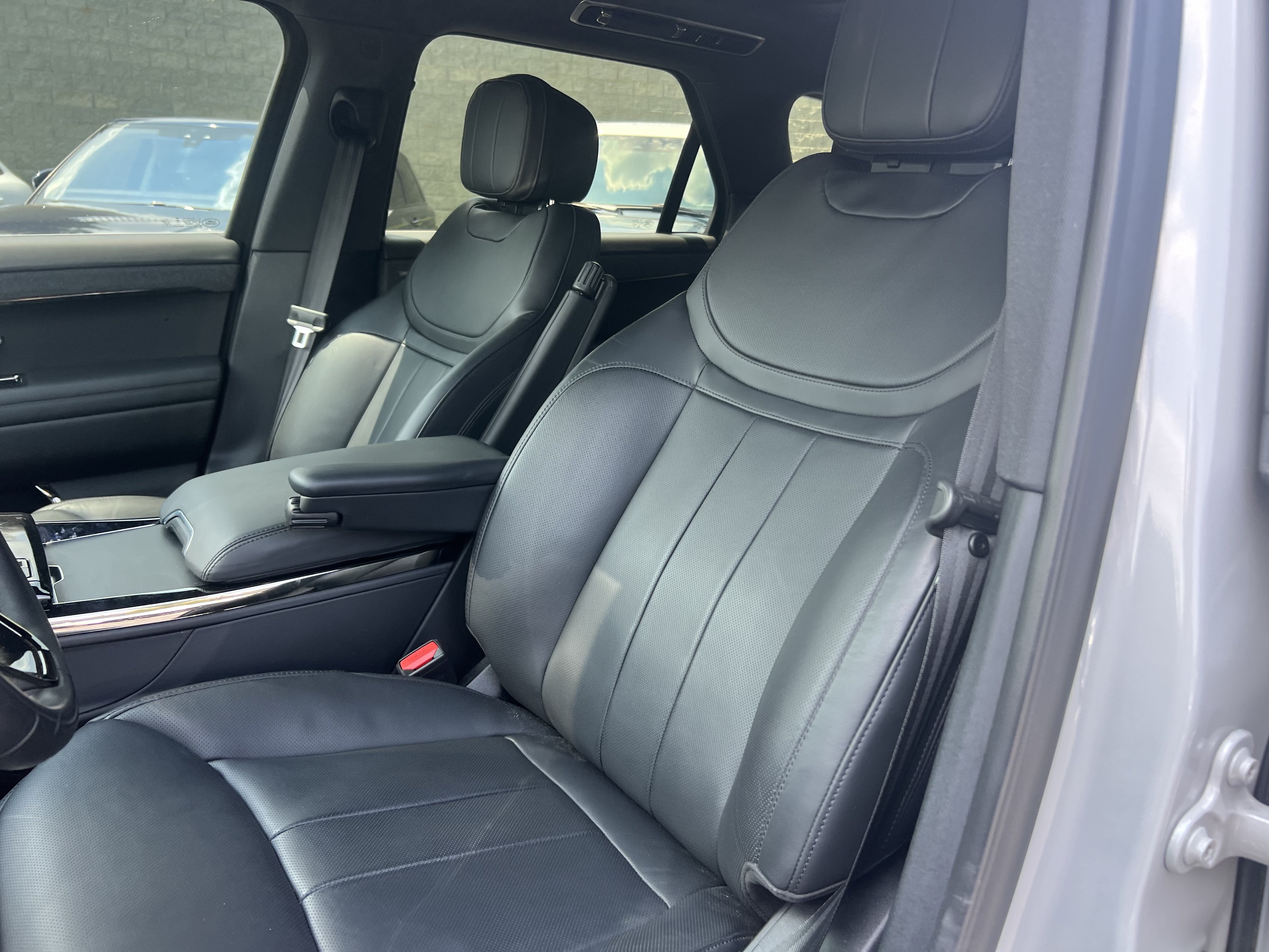Certified 2025 Land Rover Range Rover Sport Dynamic SE AWD/4WD image 19