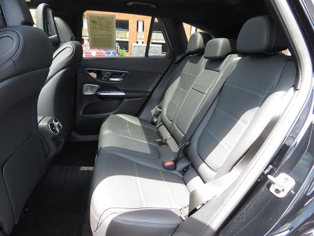 Used 2026 Mercedes-Benz GLC 300 4MATIC image 21